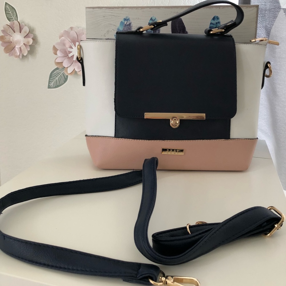 Hand bag/ crossbody